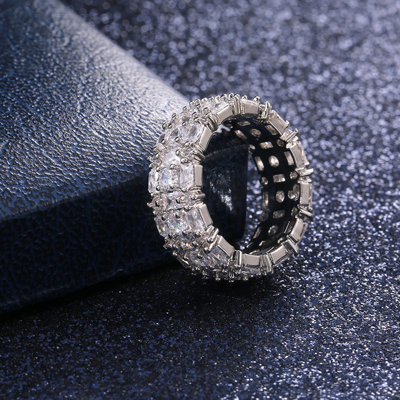 Anello affascinante per ogni occasione