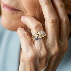 Oro Anello bellissimo con stile unico