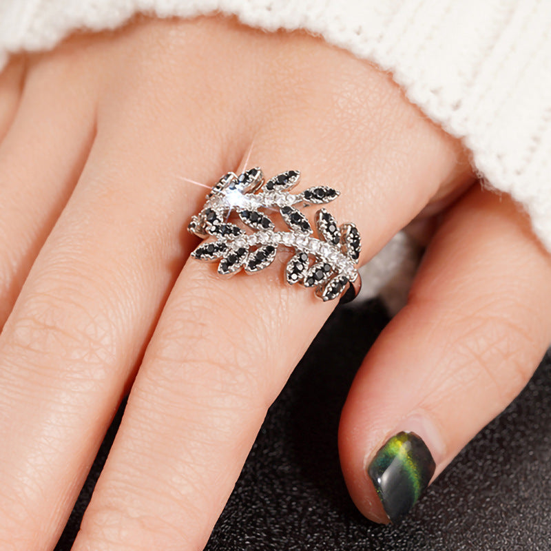 Anello affascinante per ogni occasione