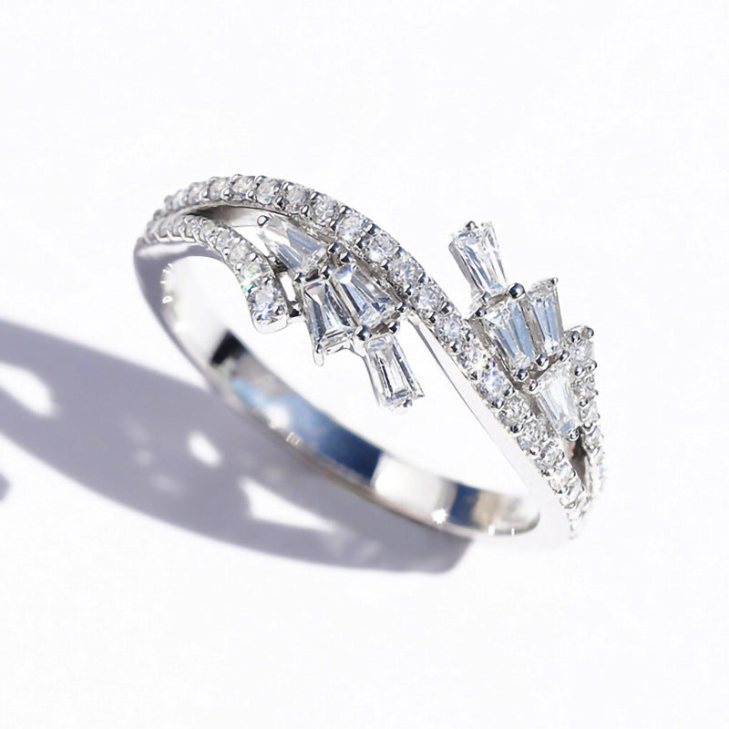 Anello affascinante per ogni occasione