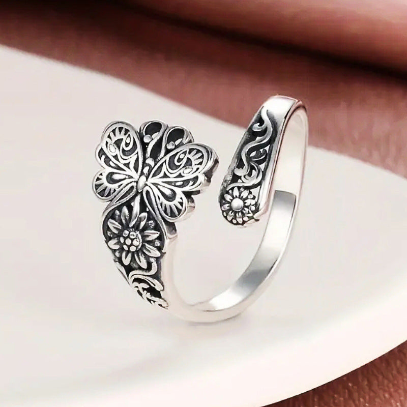 Anello affascinante per ogni occasione