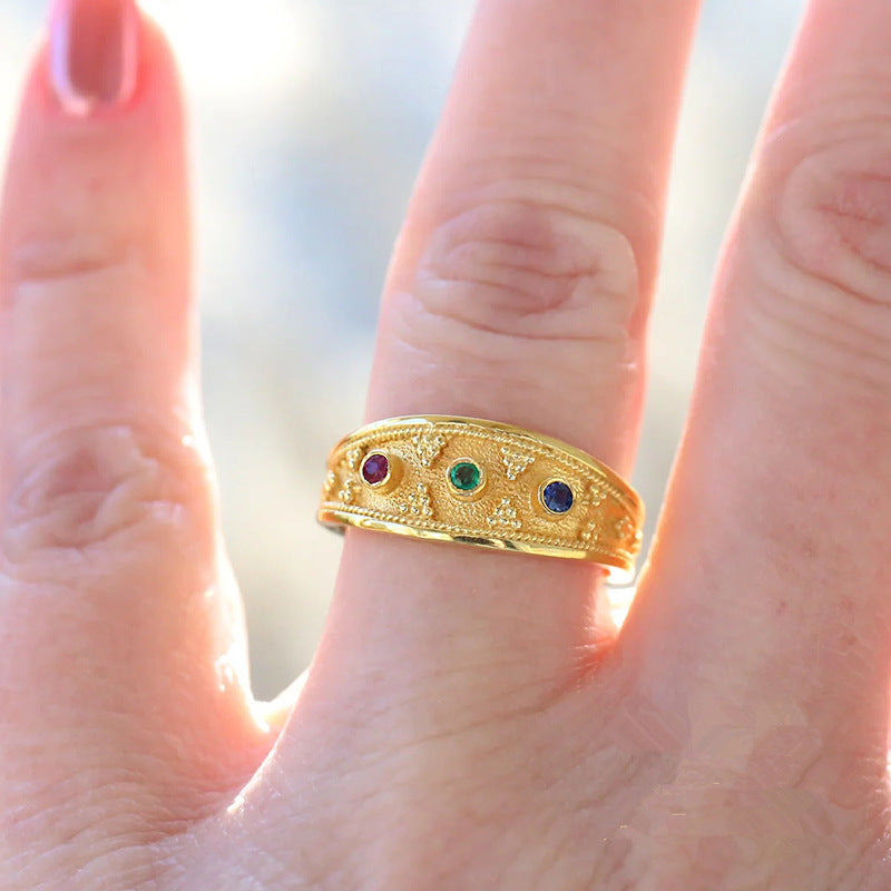 Anello affascinante per ogni occasione