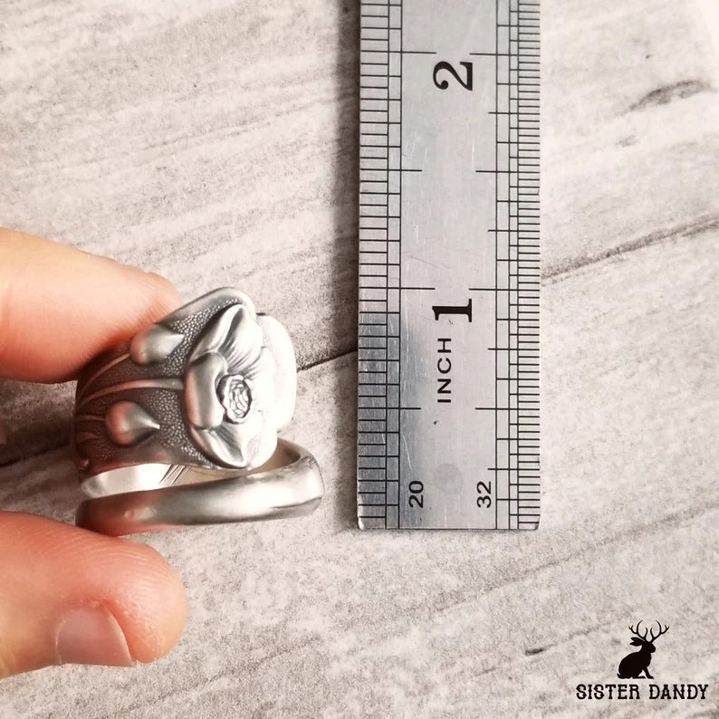 Anello affascinante per ogni occasione