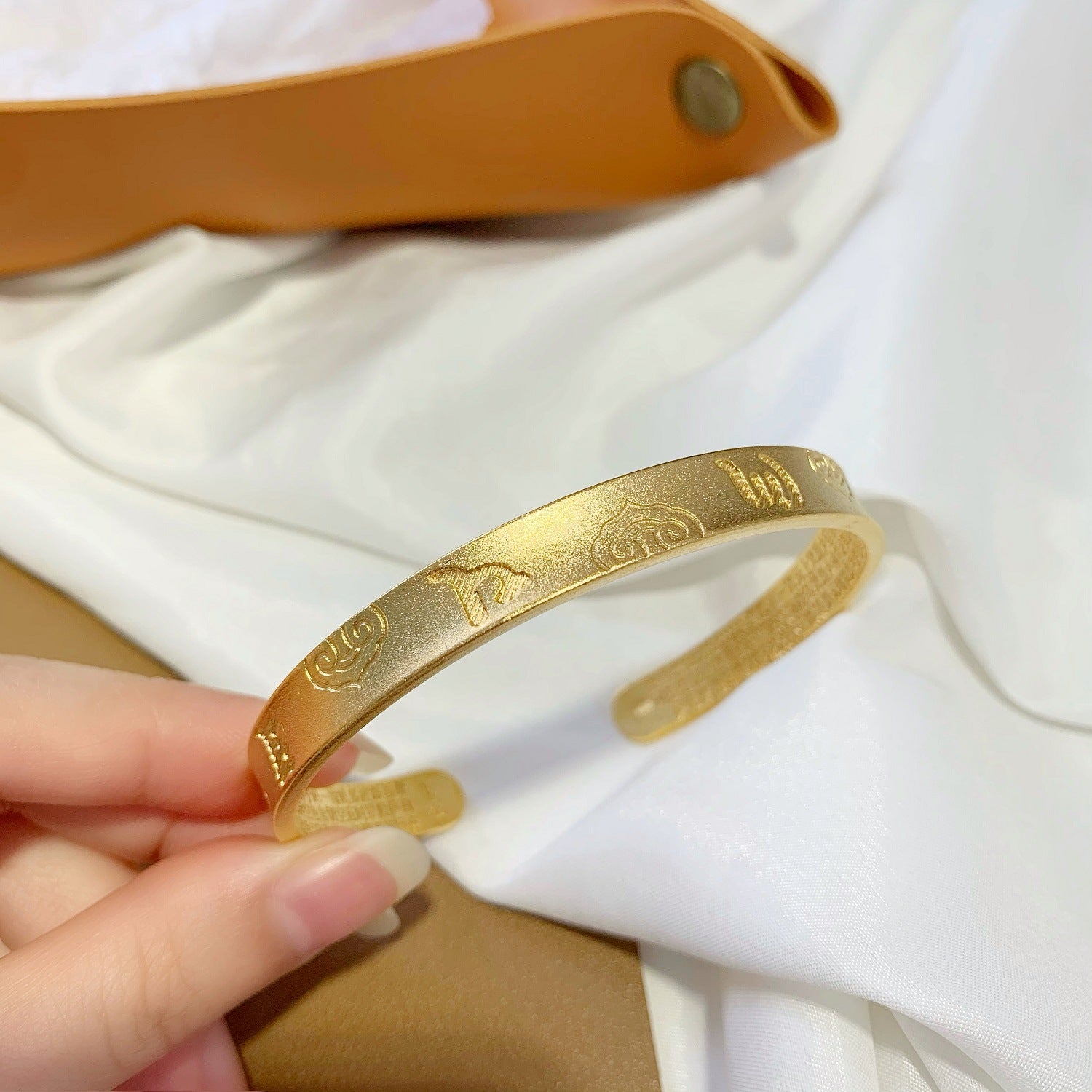 Argento Bracciale bellissimo con stile unico