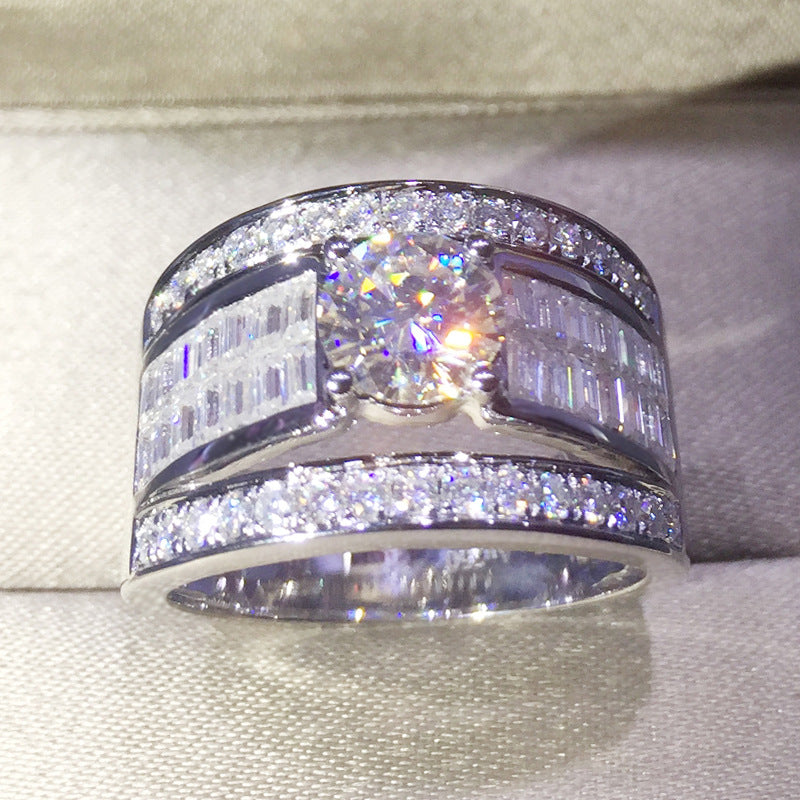 Anello affascinante per ogni occasione