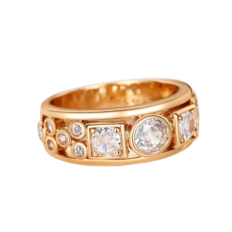 Anello affascinante per ogni occasione