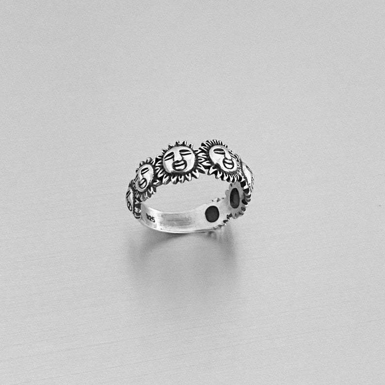 Anello affascinante per ogni occasione