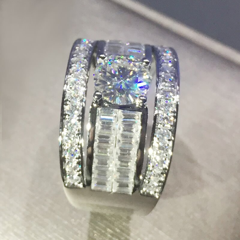 Anello affascinante per ogni occasione