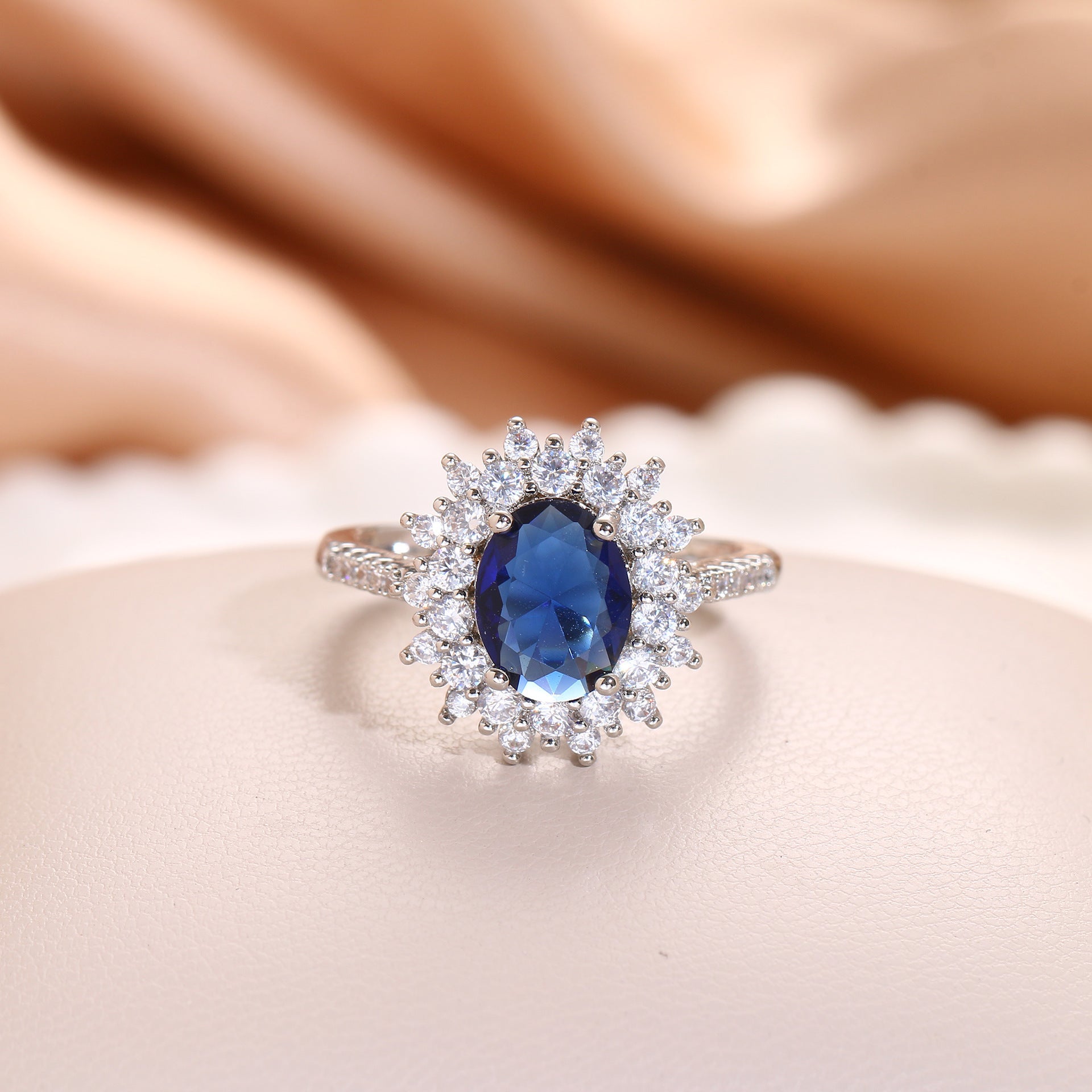 Anello affascinante per ogni occasione