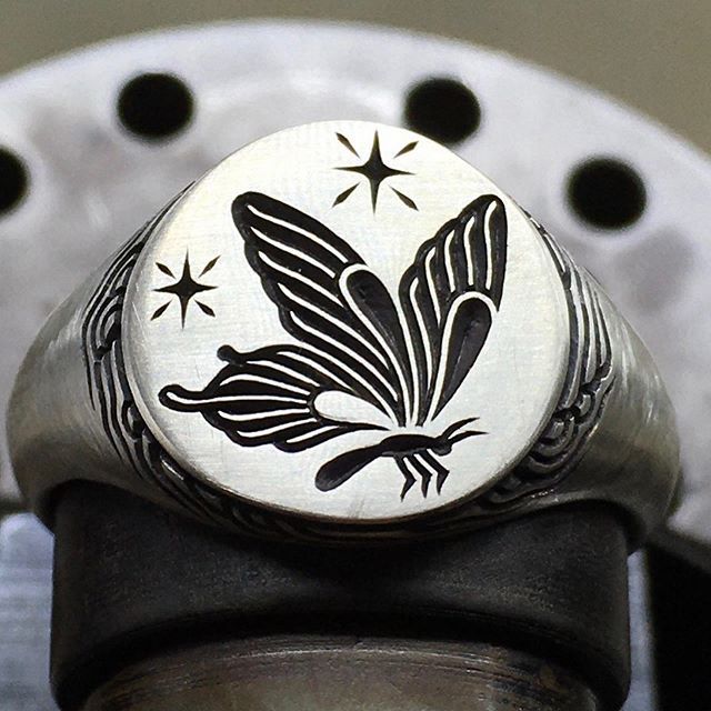 Anello affascinante per ogni occasione