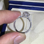 Anello affascinante per ogni occasione