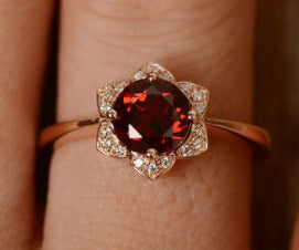 Anello affascinante per ogni occasione