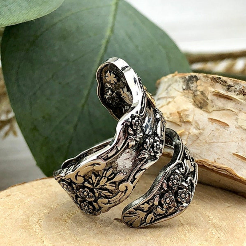 Anello affascinante per ogni occasione