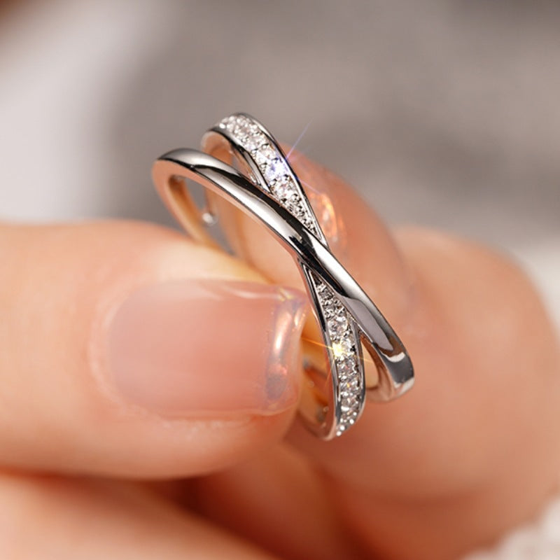 Anello affascinante per ogni occasione