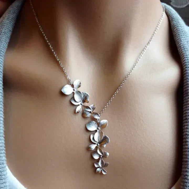 Argento Collana bellissimo con stile unico